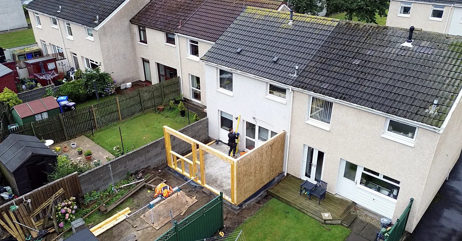 Aerial view of a single storey extension in a terraced back garden, built by Cutwood Joinery & Construction