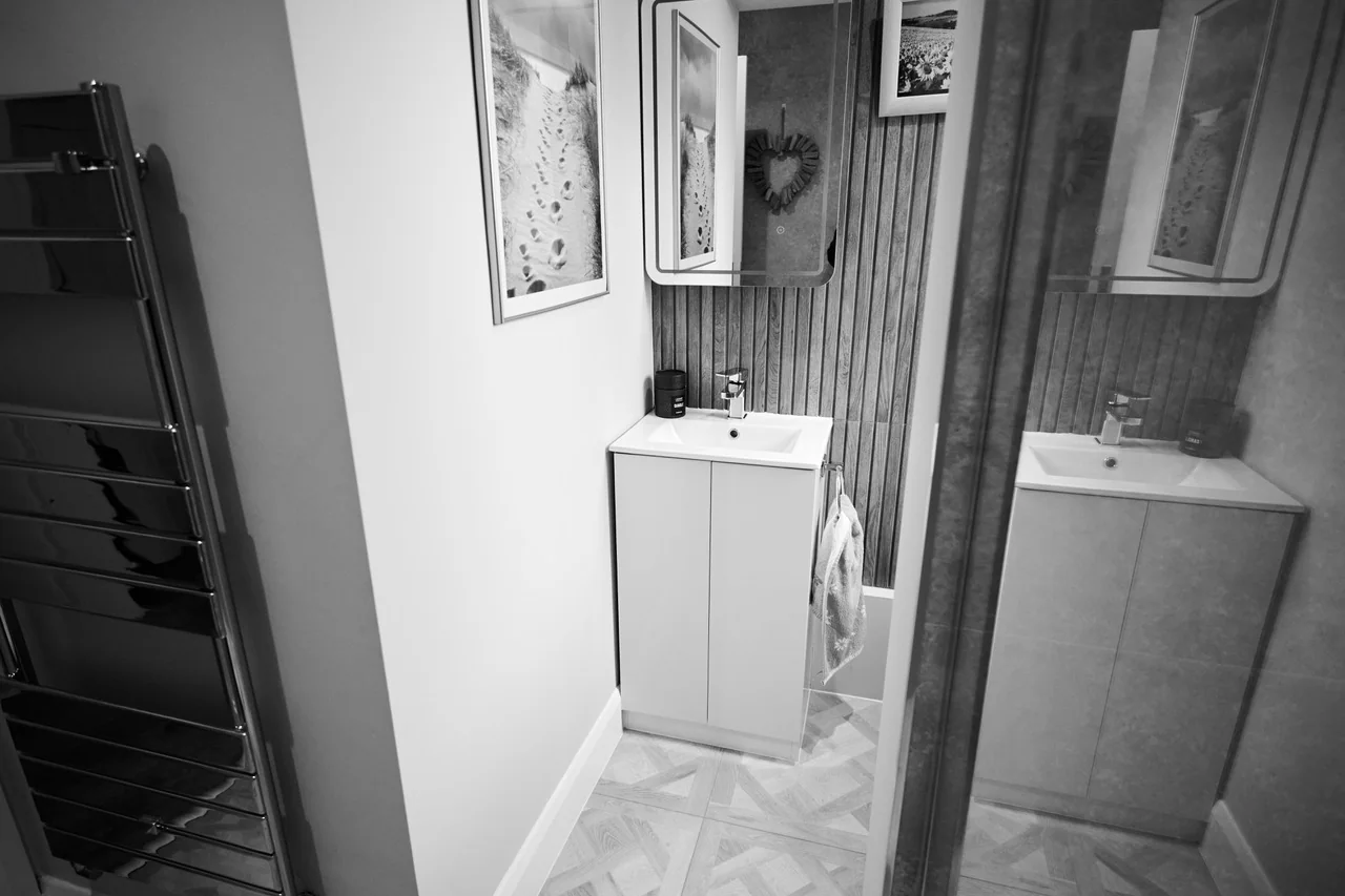 Wall Removals and Slapouts, photo 12