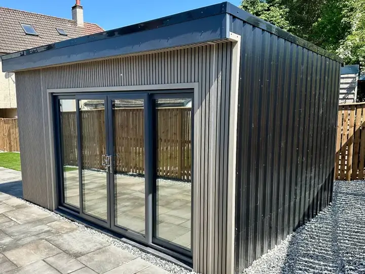 Garden Room with WC, Stonehouse