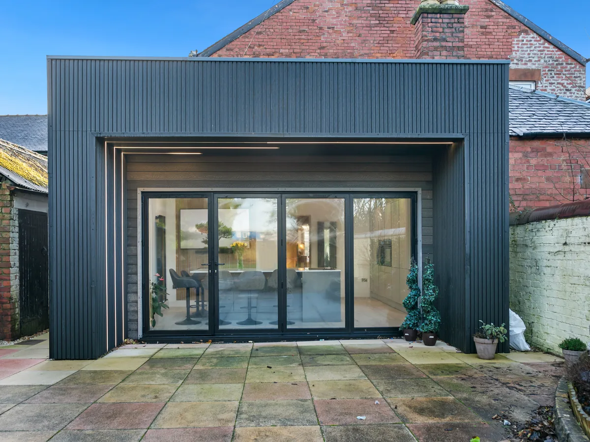 Black clad rear extension, Kilmarnock