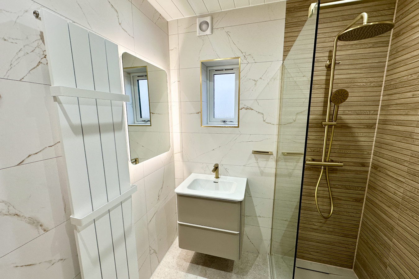 Luxury Bathroom & Shower with study Kilmarnock Ayrshire from Cutwood Joinery